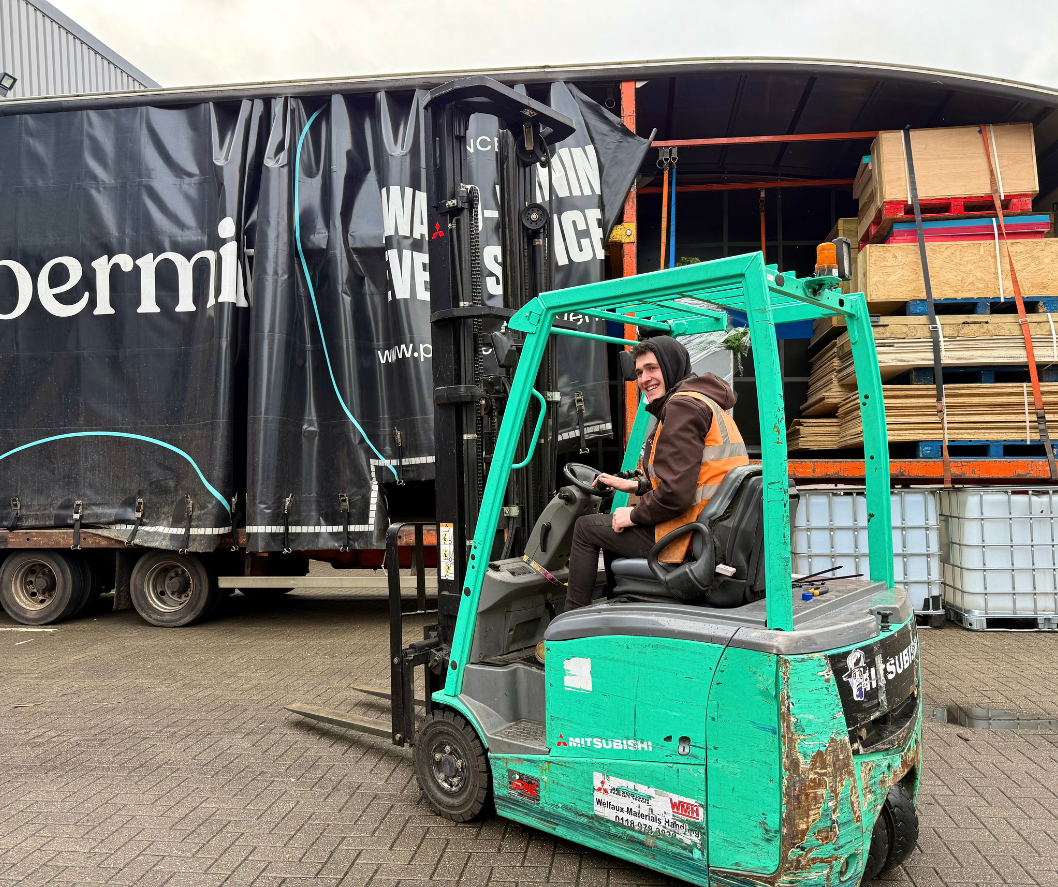 Peppermint Warehouse Dream Team